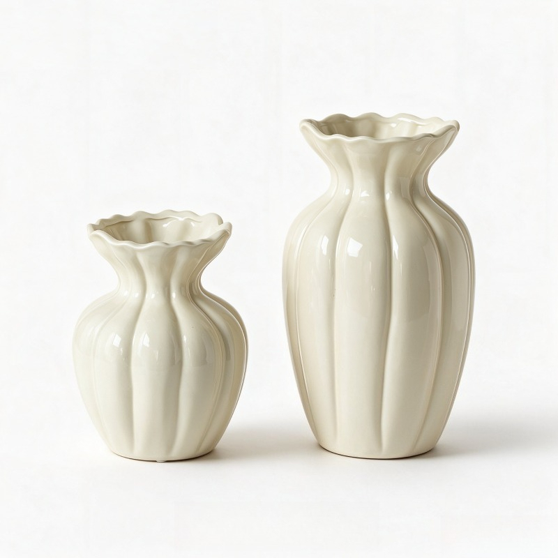 フランスのレトロなクリーム色の陶器製花瓶、溝付きデザイン、モ - Interior Design Vintage Modern のレビューと価格