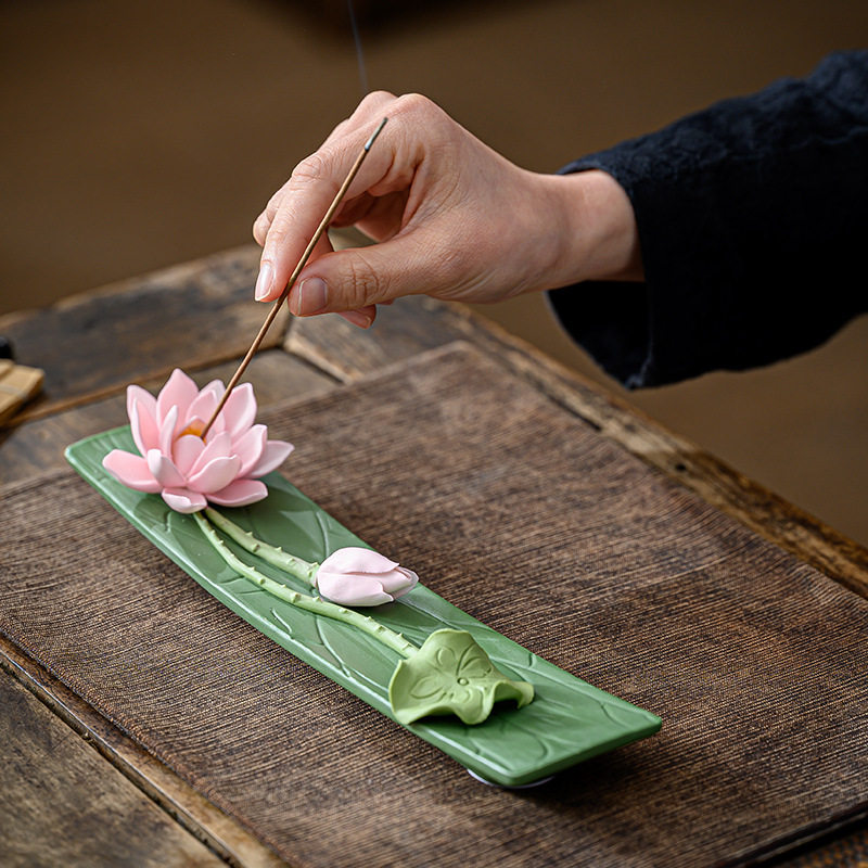 CZセラミック製手作り蓮の花型線香立て、禅蓮の花デザインのト - Interior Design Zen のレビューと価格