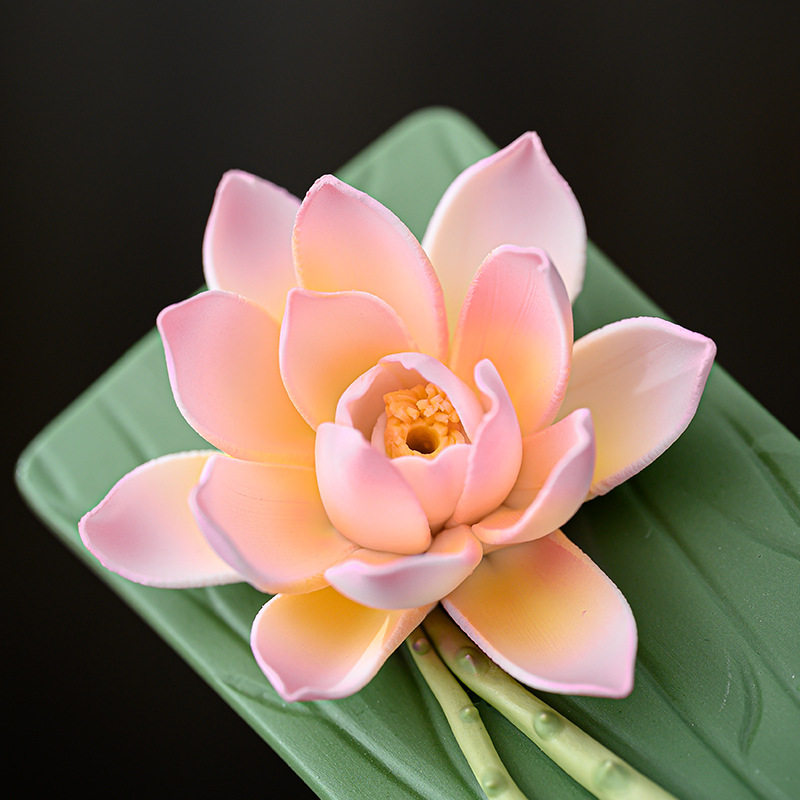CZセラミック製手作り蓮の花型線香立て、禅蓮の花デザインのト - Interior Design Zen のレビューと価格